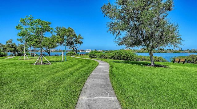 321 LOOKOUT POINT DRIVE, Osprey, FL 34229