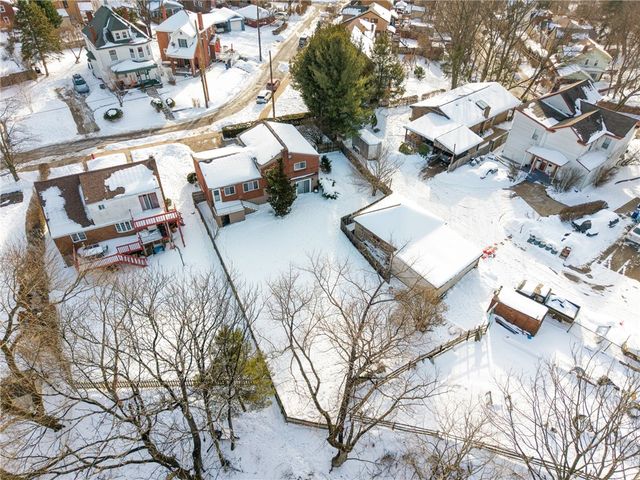 1156 W Point Ave, Brighton Heights, PA 15212