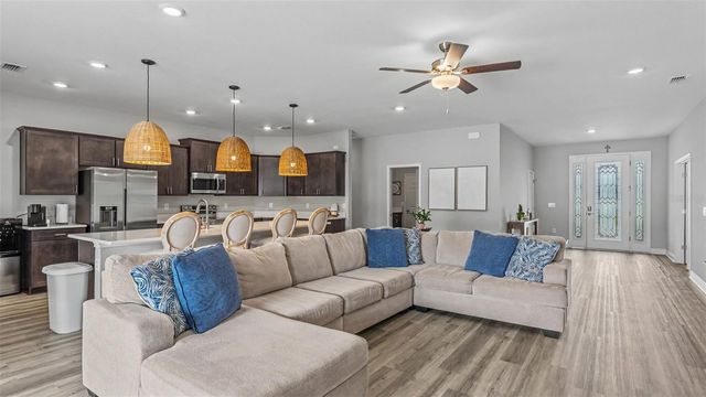 6686 TREYMONT DRIVE, Lakeland, FL 33813