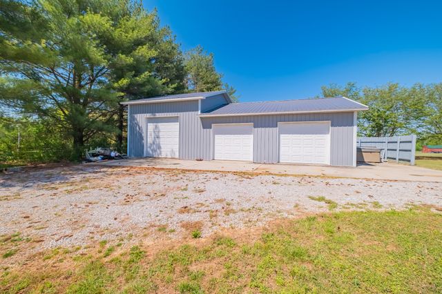 1143 Tom Grissom Rd, Morrison, TN 37357