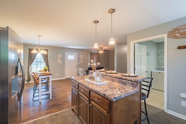 1143 Tom Grissom Rd, Morrison, TN 37357