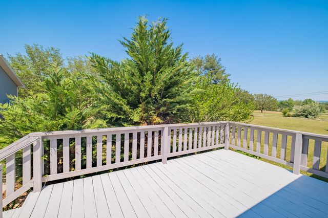 1143 Tom Grissom Rd, Morrison, TN 37357
