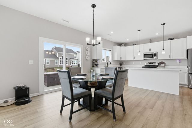 7323 Bailow Lane, Mccordsville, IN 46055