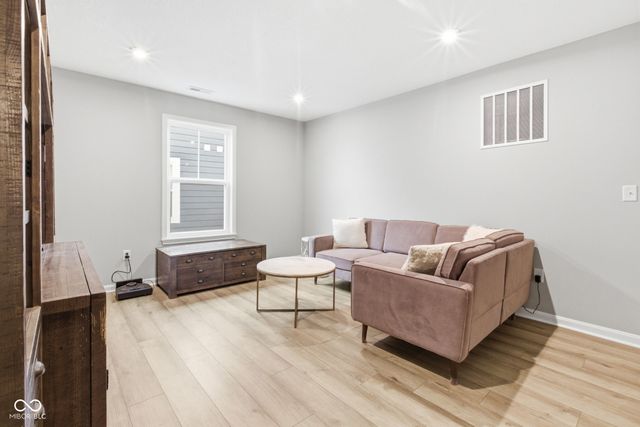 7323 Bailow Lane, Mccordsville, IN 46055