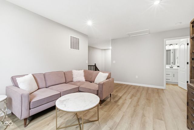 7323 Bailow Lane, Mccordsville, IN 46055