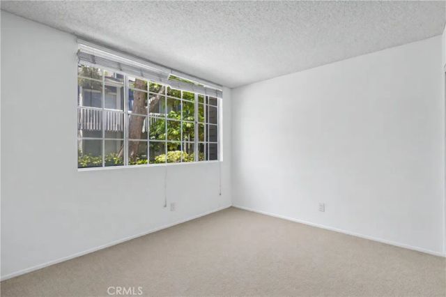 25335 Pine Creek, Los Angeles, CA 90744