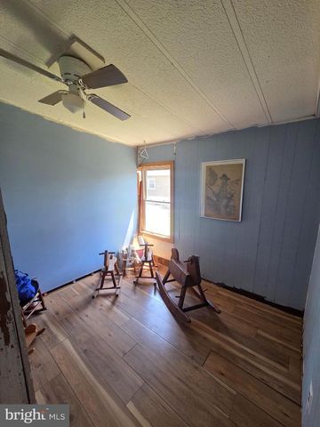 3072 CHANDLER DR, Morrisville, PA 19067