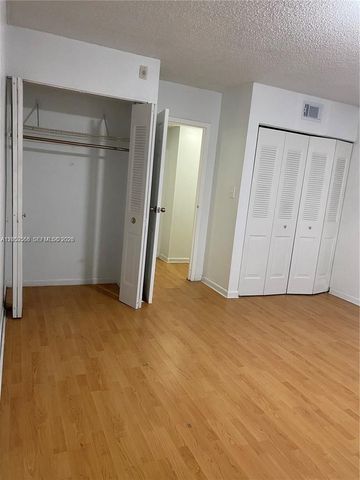 5841 Washington Street 60, Hollywood, FL 33023