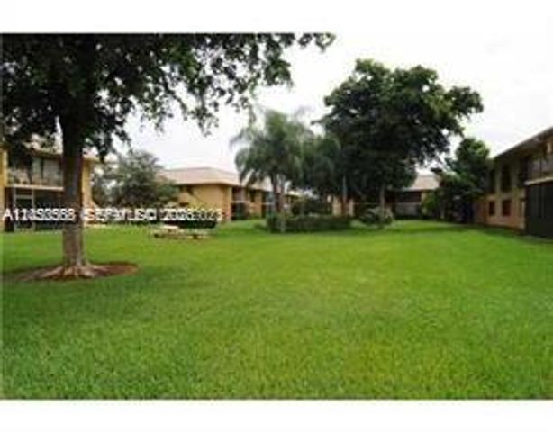 5841 Washington Street 60, Hollywood, FL 33023