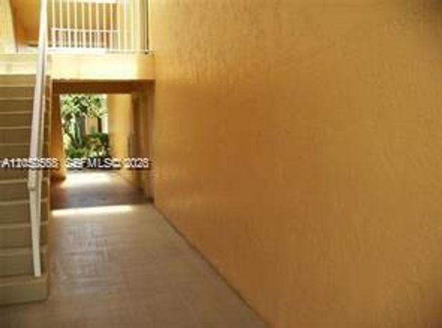 5841 Washington Street 60, Hollywood, FL 33023