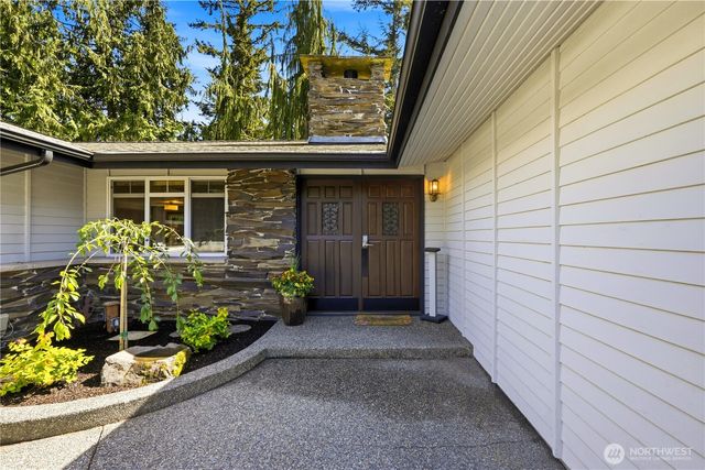 19319 76th Avenue W, Lynnwood, WA 98036