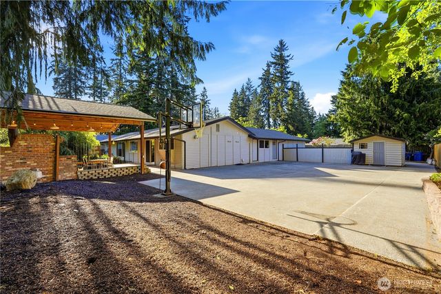 19319 76th Avenue W, Lynnwood, WA 98036