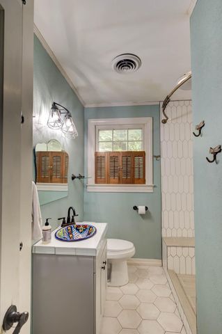 5220 Old Mooringsport Road, Shreveport, LA 71107