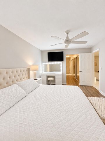 107 HALF MOON Circle D, Jupiter, FL 33458