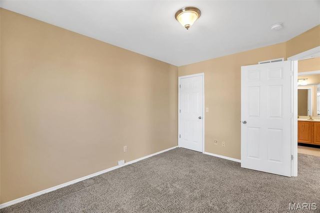 1249 Big Bend Crossing Drive, Manchester, MO 63088