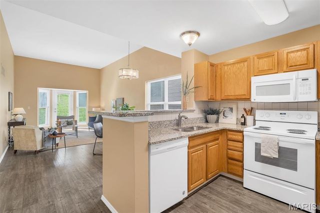 1249 Big Bend Crossing Drive, Manchester, MO 63088