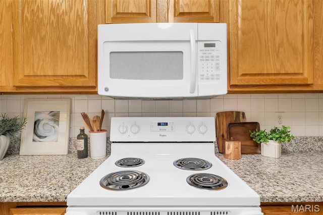 1249 Big Bend Crossing Drive, Manchester, MO 63088