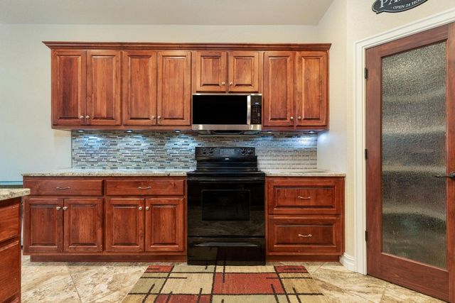 29524 S 585 Court, Grove, OK 74344