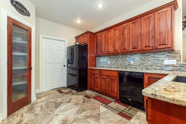 29524 S 585 Court, Grove, OK 74344