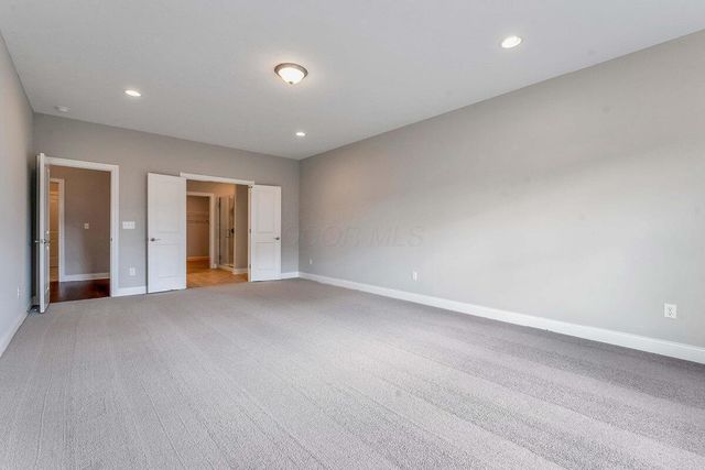 5486 Scotch Woods Drive, Grove City, OH 43123