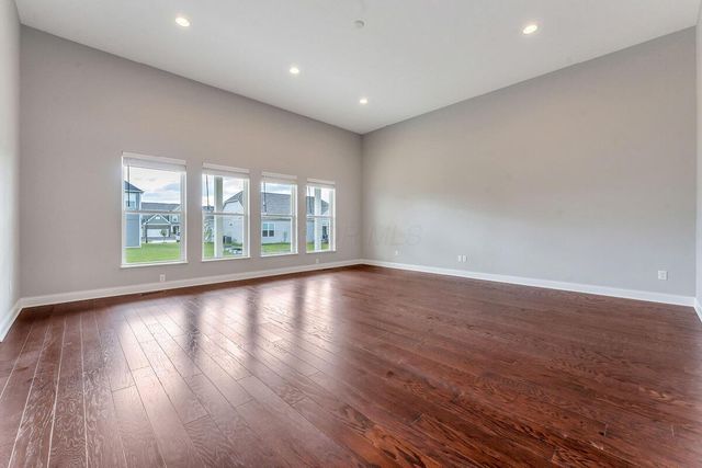 5486 Scotch Woods Drive, Grove City, OH 43123