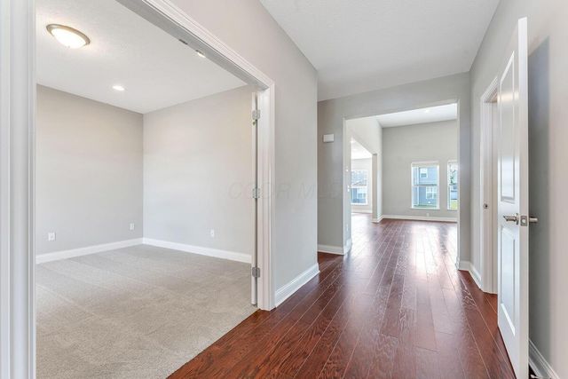 5486 Scotch Woods Drive, Grove City, OH 43123