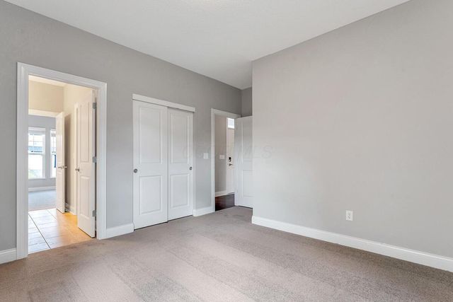 5486 Scotch Woods Drive, Grove City, OH 43123