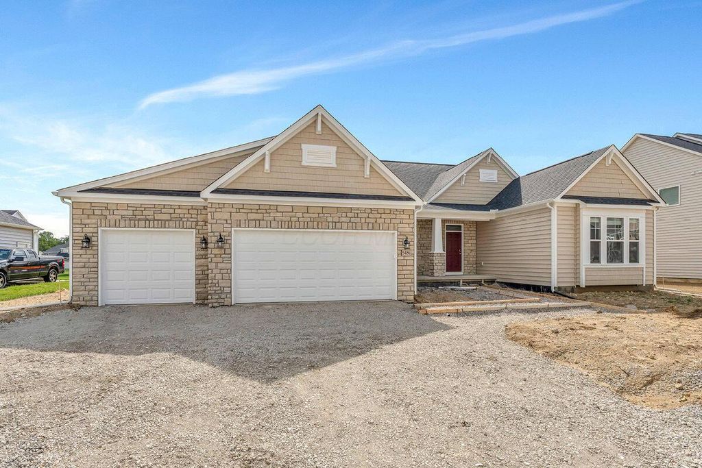 5486 Scotch Woods Drive, Grove City, OH 43123