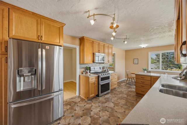 1119 Longview Avenue, Anacortes, WA 98221