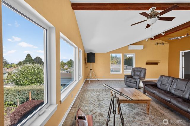 1119 Longview Avenue, Anacortes, WA 98221