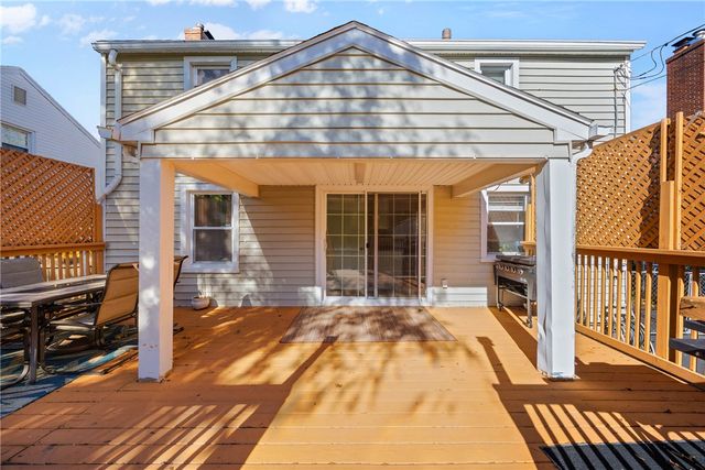 93 Burwell Road, Irondequoit, NY 14617