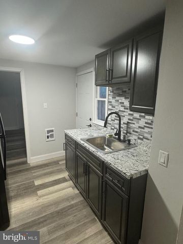 1220 MUHLENBERG ST, Reading, PA 19602