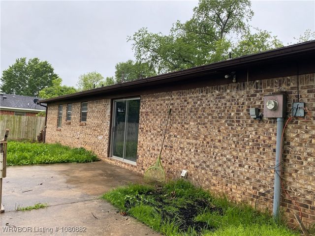 614 N School Street, Charleston, AR 72933