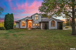 460 S OAKLANE Road, Springfield, IL 62712