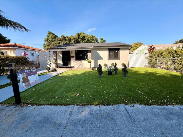 3527 NW 17th St, Miami, FL 33125