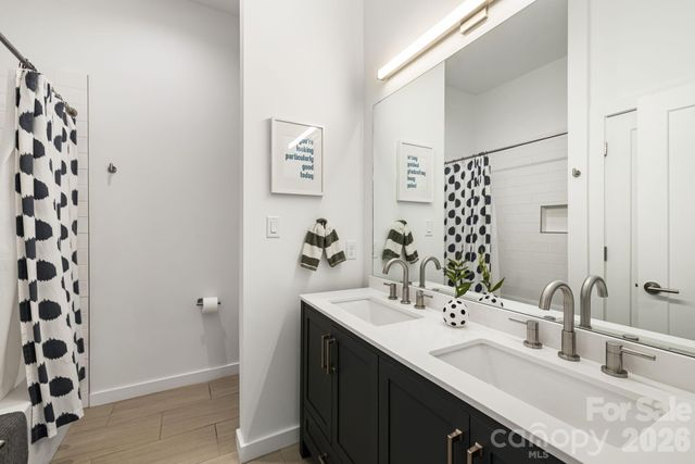 306 Broad Vista Lane, Asheville, NC 28804