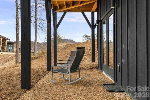 306 Broad Vista Lane, Asheville, NC 28804