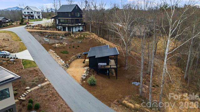 306 Broad Vista Lane, Asheville, NC 28804