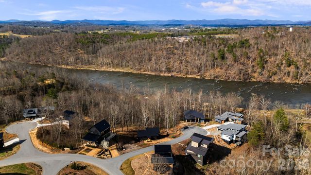 306 Broad Vista Lane, Asheville, NC 28804