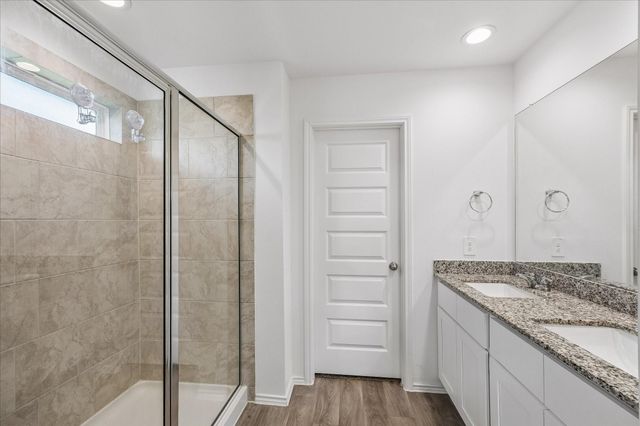 2044 Woodlark Way, Sealy, TX 77474