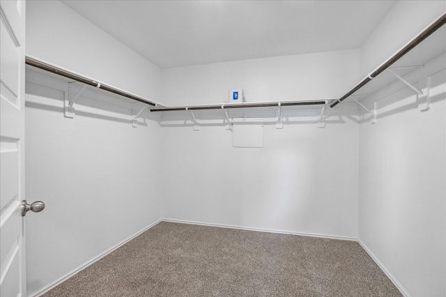2044 Woodlark Way, Sealy, TX 77474