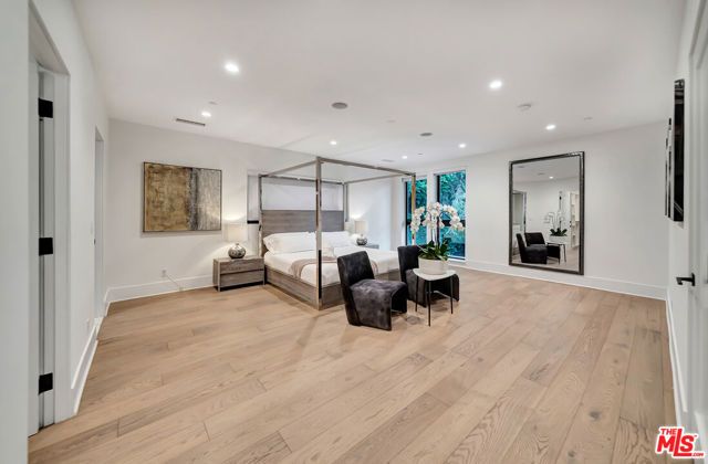 721 N Beverly Drive, Beverly Hills, CA 90210