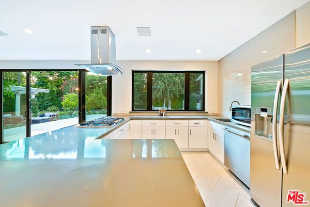 721 N Beverly Drive, Beverly Hills, CA 90210