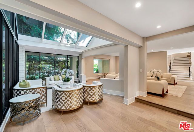 721 N Beverly Drive, Beverly Hills, CA 90210