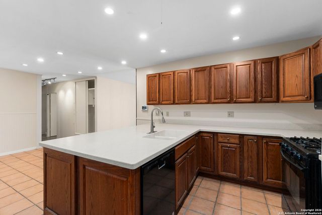 4403 Diamondhead Dr, San Antonio, TX 78218