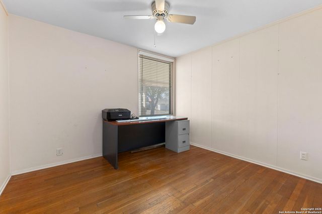 4403 Diamondhead Dr, San Antonio, TX 78218