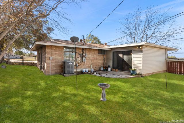 4403 Diamondhead Dr, San Antonio, TX 78218