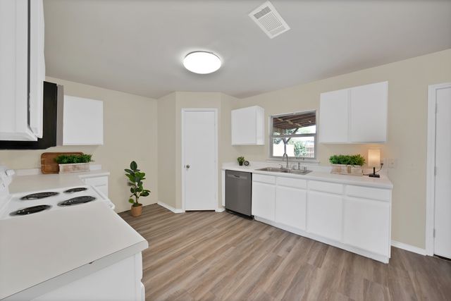1004 Springcreek Drive, Denton, TX 76210