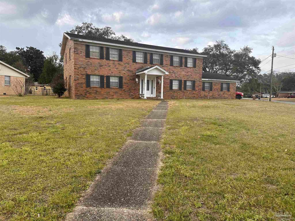 7342 Templeton Rd, Pensacola, FL 32506