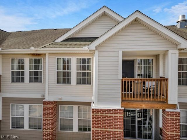 23004 Chandlers Lane 347, Olmsted Falls, OH 44138